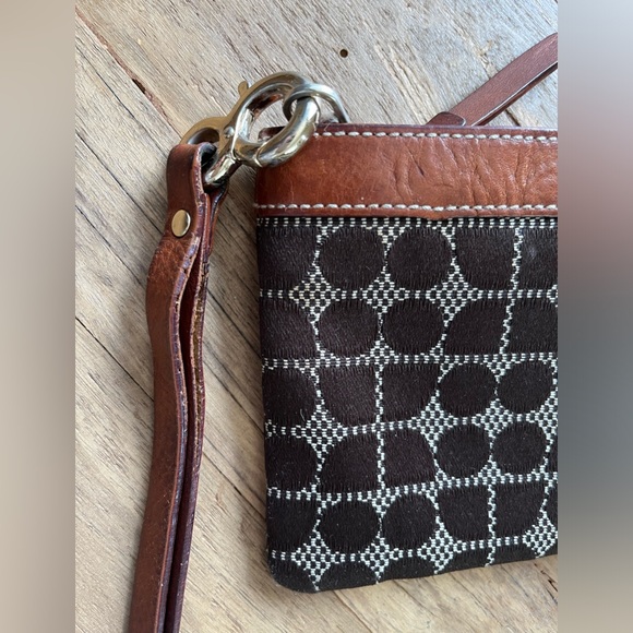 Kate Spade Chrissy Noel Wristlet Chocolate - Picture 9 of 16